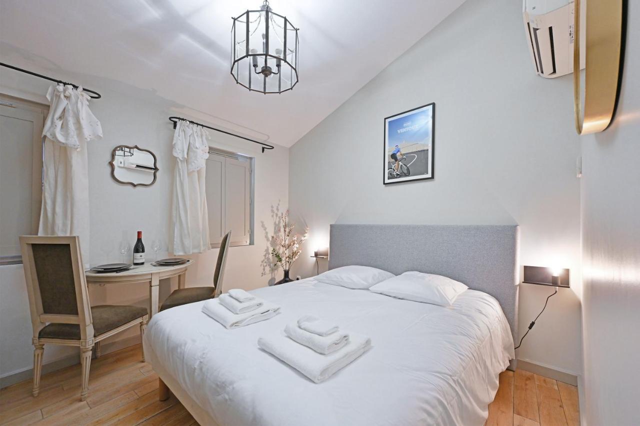 Au Coeur Des Papes, Dans Batisse De Charme Studios & Appartements En Coeur De Ville Avignon Exterior foto
